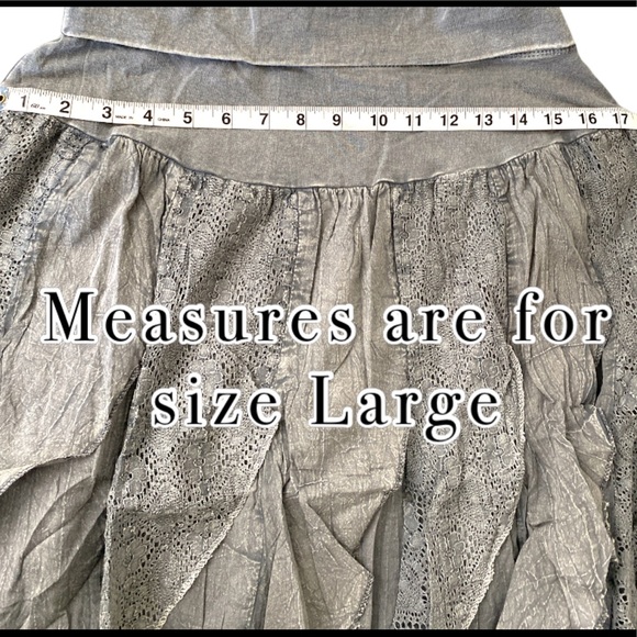 Bohemian lace layer skirt - Picture 5 of 11